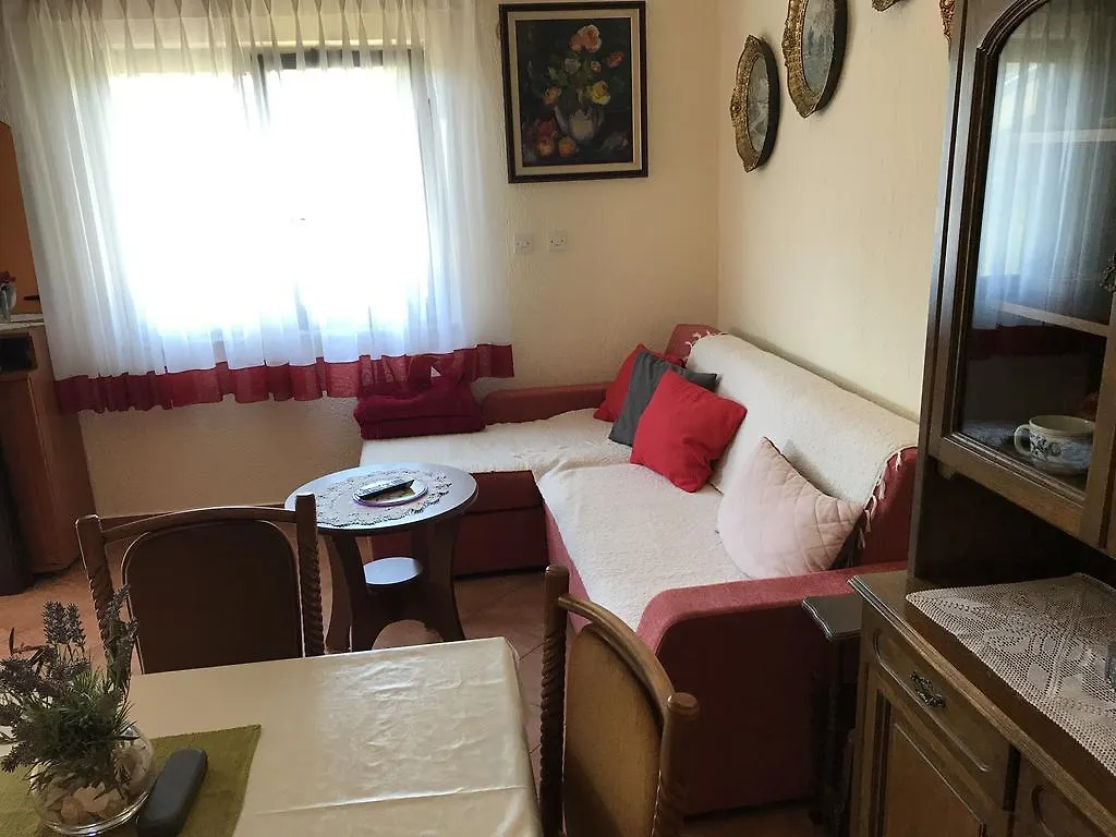 Apartment Angelina Pula