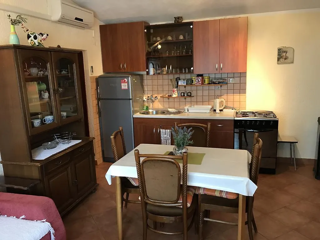 Apartment Angelina Pula