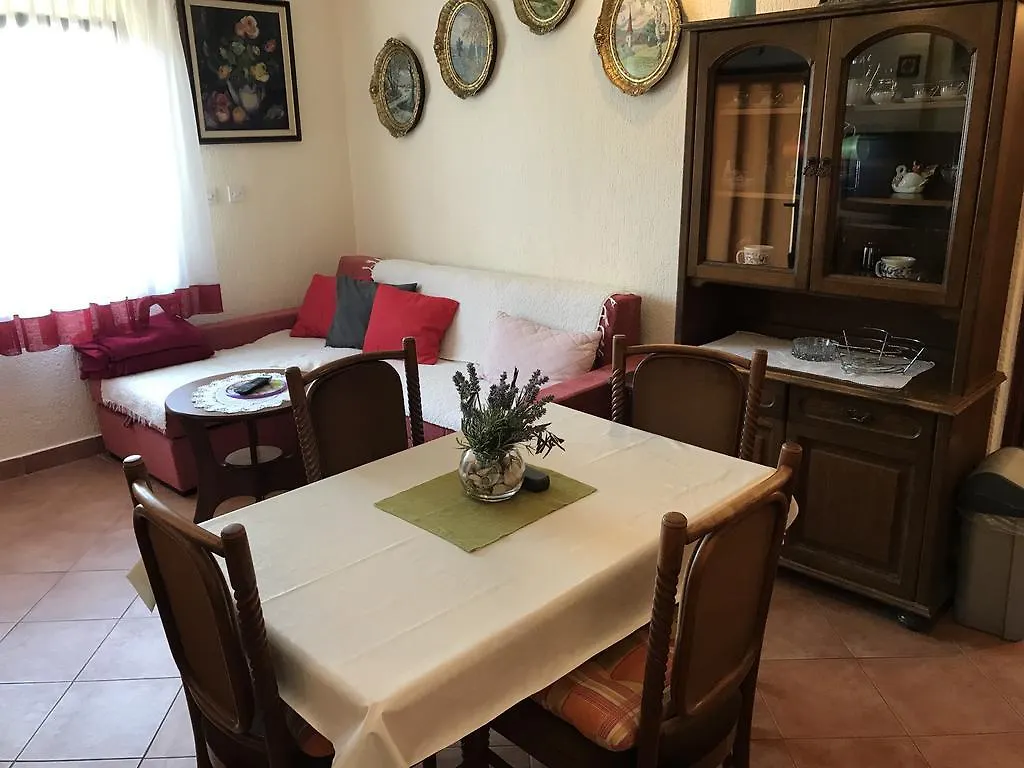 Apartment Angelina Pula